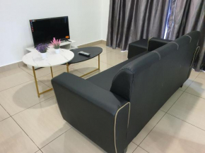 Austin Heights, 1 room with 4 guest IKEA